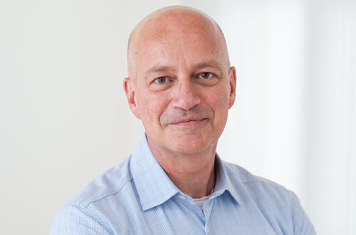 Dr. Martin Staudt